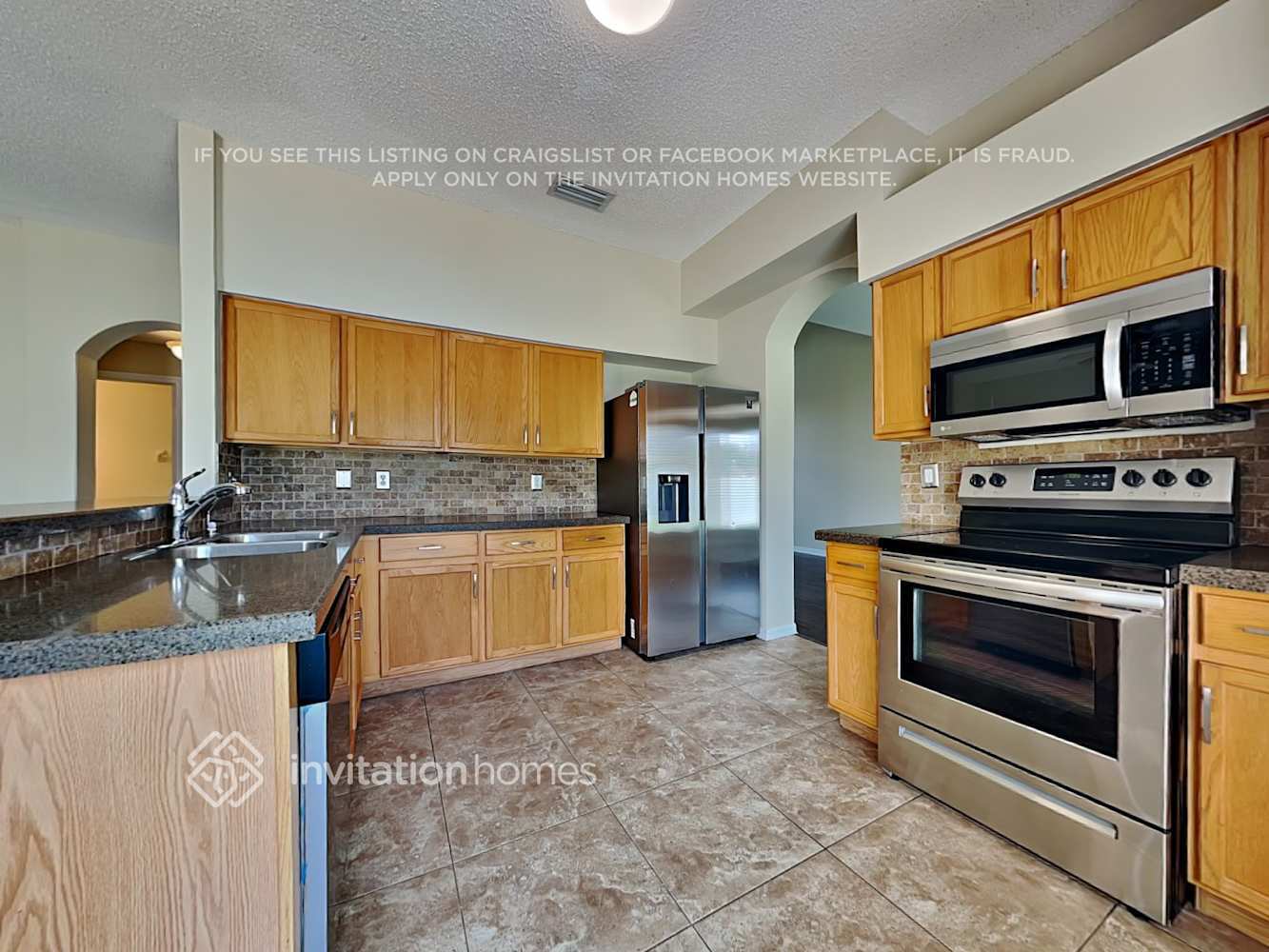 Building Photo - 12725 Longcrest Dr