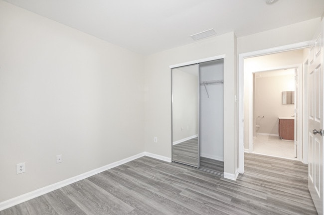 Building Photo - 1396 Tristram Cir