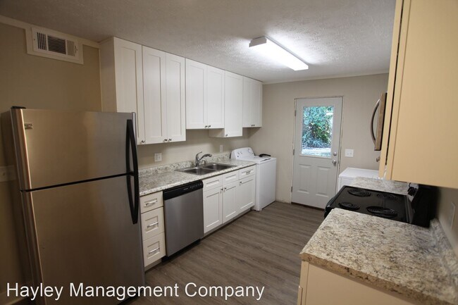 Building Photo - 605 Edmon Ave