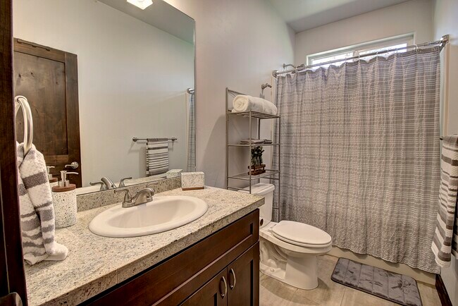 Building Photo - 108 Antelope Trl