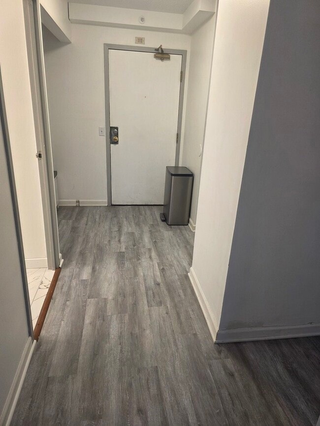 Building Photo - 1840 Huntington Blvd