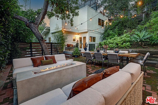 Building Photo - 8326 Ridpath Dr