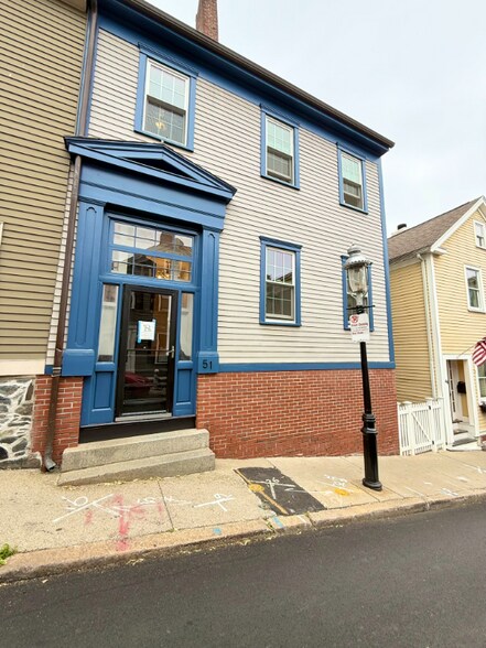 Building Photo - 51 Pleasant St