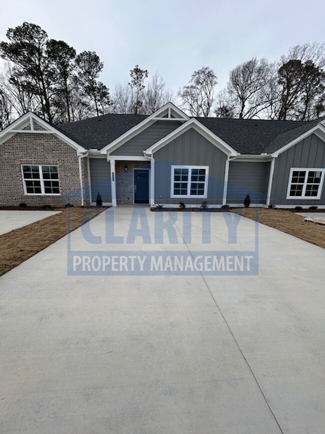 Building Photo - Newly constructed single level townhome!