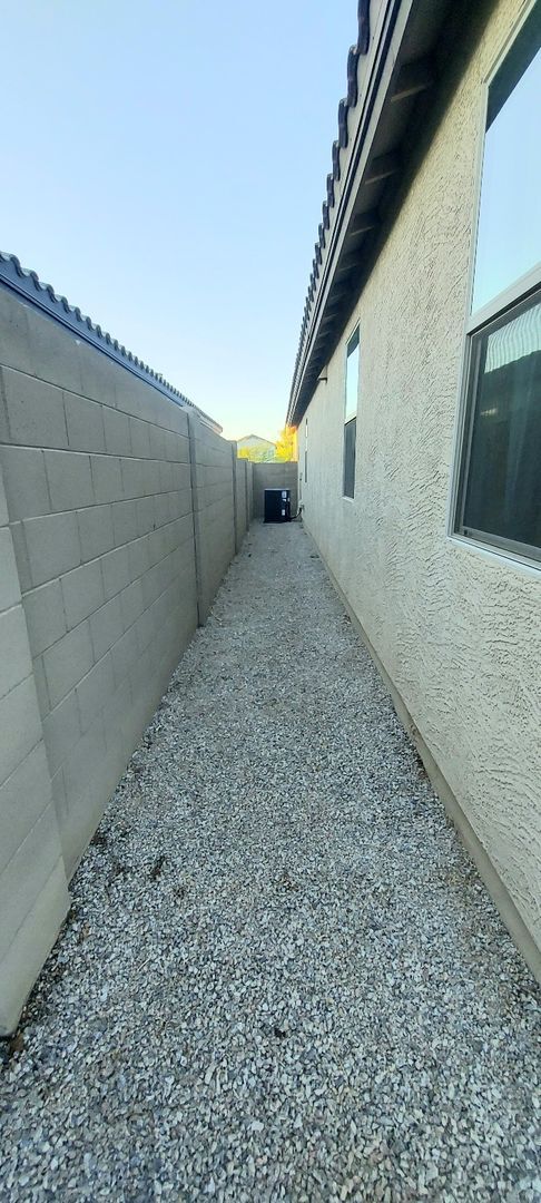 Building Photo - "COMING SOON" Lovely 3 Bedroom Home in Gre...