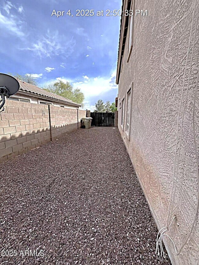 Building Photo - 7162 W Mohawk Ln