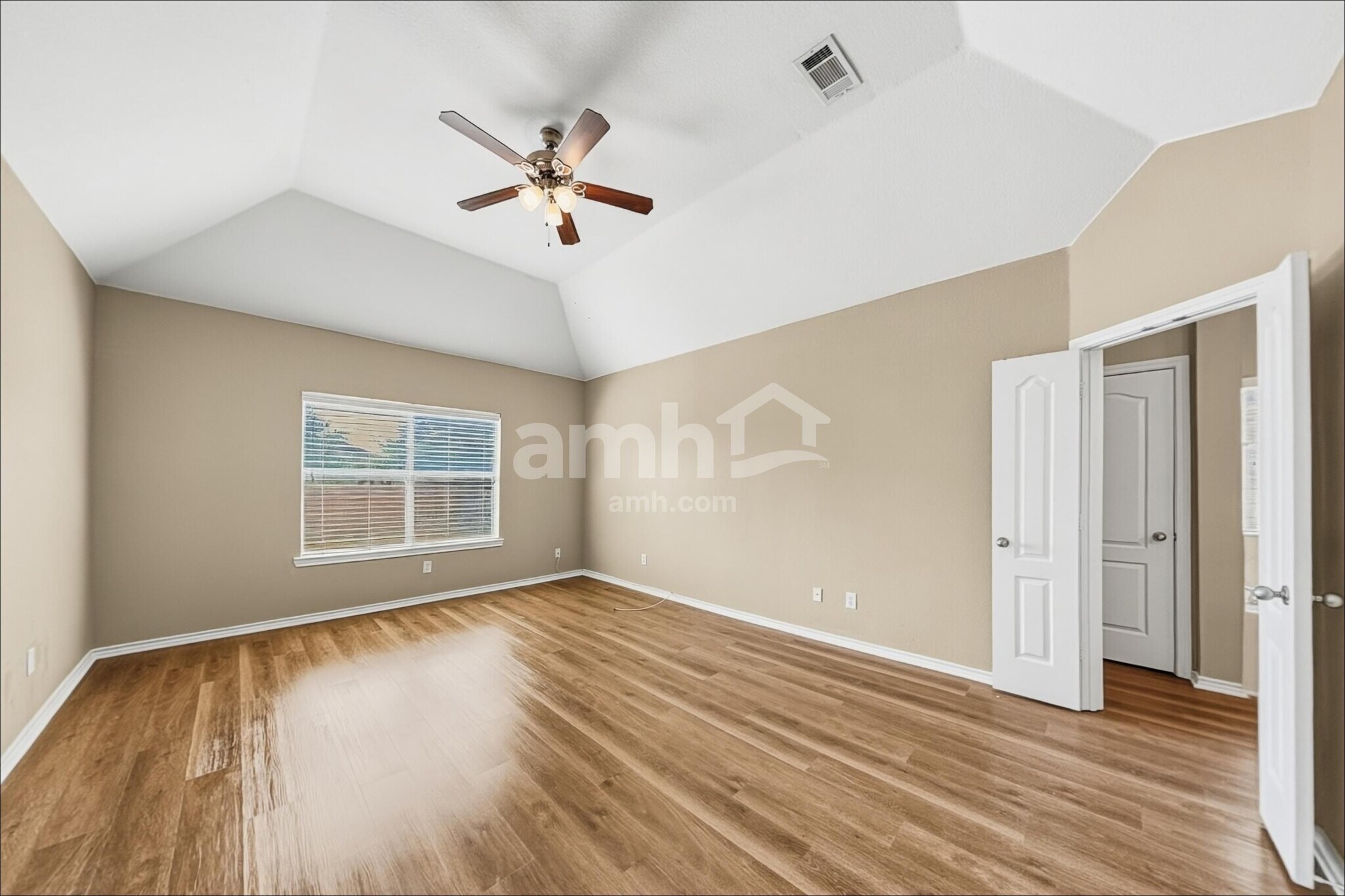 Building Photo - 5717 Eagle Mountain Dr