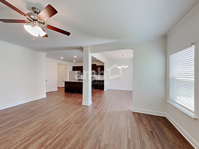 Building Photo - 688 Woodall Rd