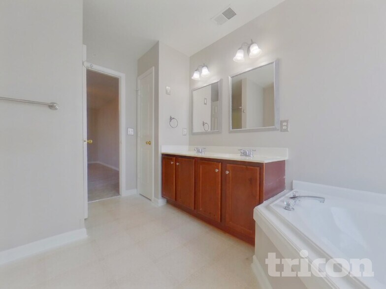 Building Photo - 3313 Chastain Landings Ct