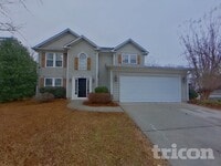 Building Photo - 2440 Lunetta Ln