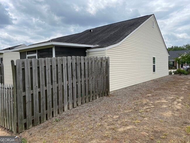 Building Photo - 238 Sunview Dr