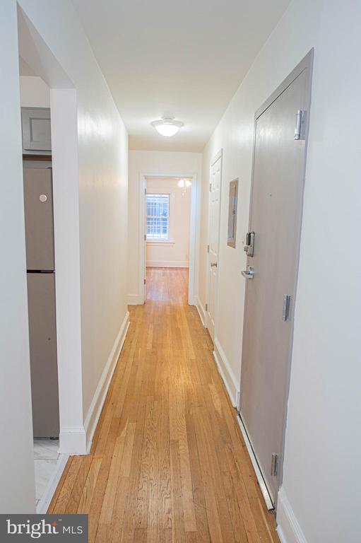 Building Photo - 308 N Division St