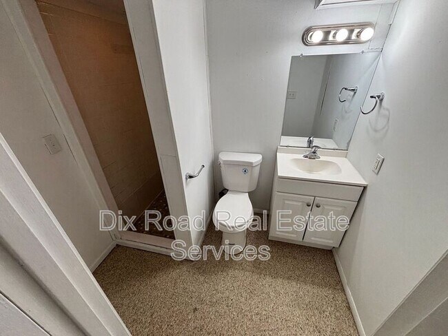 Building Photo - 1148 Blackwell Dr