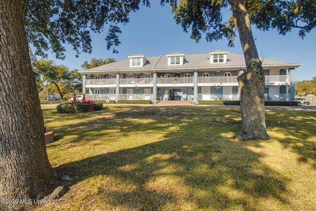 Building Photo - 1282 Beach Blvd