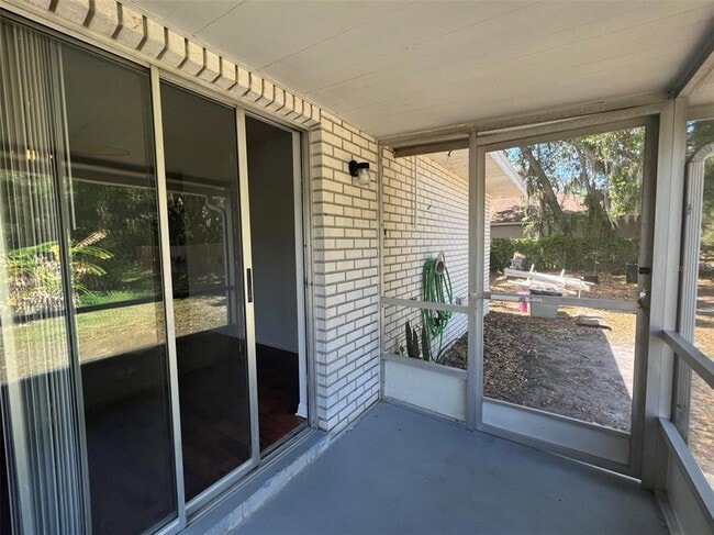 Building Photo - 3153 Bloomingdale Villas Ct