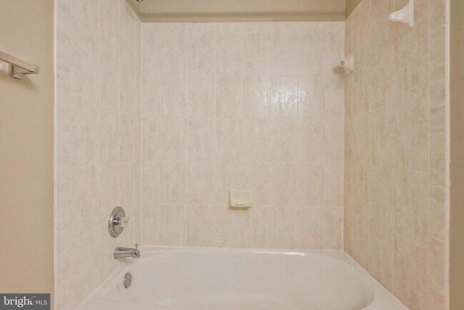 Building Photo - 5587 Governors Pond Cir