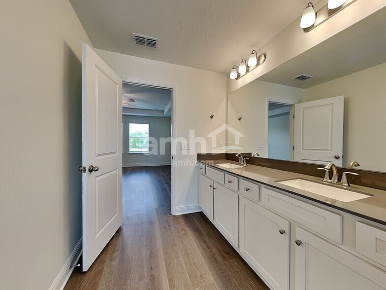 Building Photo - 1254 Heavenly Dr