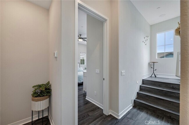 Building Photo - 6 Pony Ct