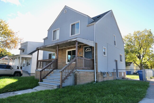 Primary Photo - 11004 Hudson Ave