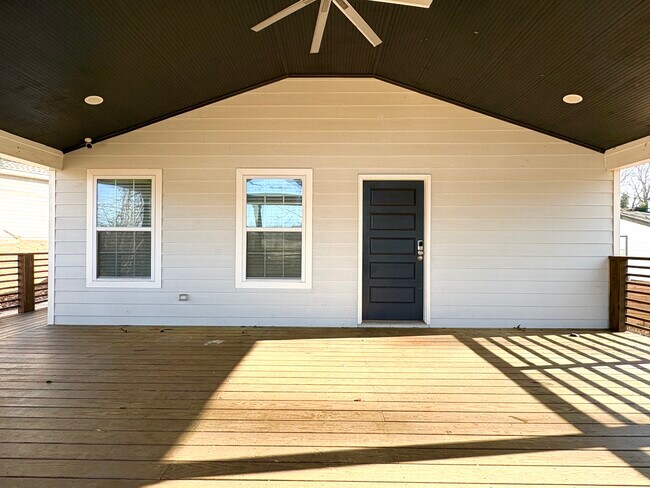 Building Photo - 252 Tiger Flowers Cir NW