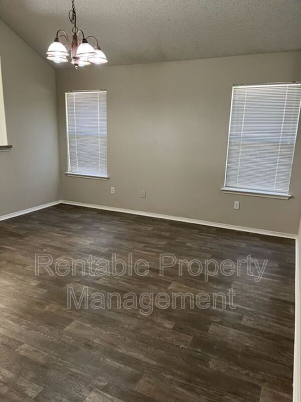 Building Photo - 6709 Red Rock Trl