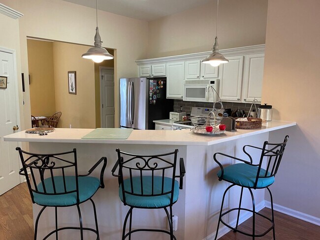 Building Photo - Fully Furnished House In Sandpiper Bay-