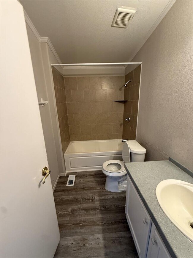 Building Photo - 4423 Magin Meadow Dr