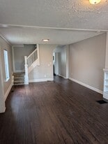 Building Photo - 816 Wager St