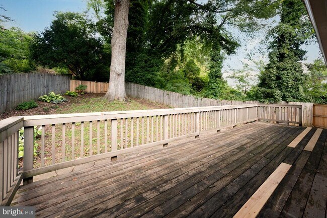 Building Photo - 6508 Berkshire Dr