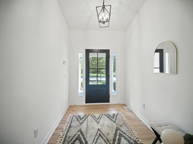 Building Photo - 4256 Landhigh Lakes Dr