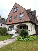 Building Photo - 19 Columbus Ave