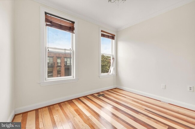 Building Photo - 730 15th St SE