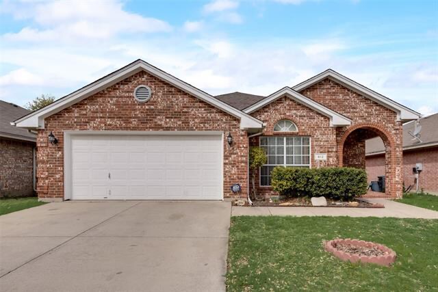 Primary Photo - 912 Churchhill Dr