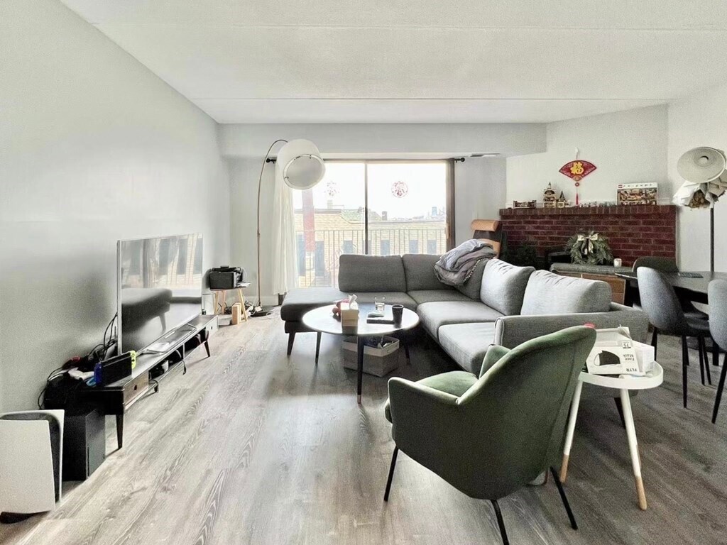 Building Photo - 386 Broadway