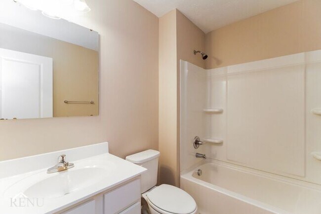 Building Photo - 5680 Tonya Marie Ct