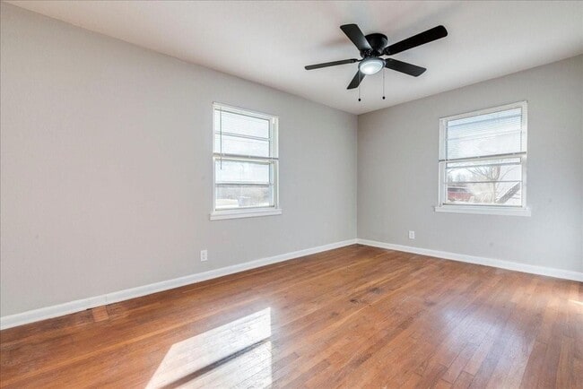 Building Photo - 704 S 3rd St