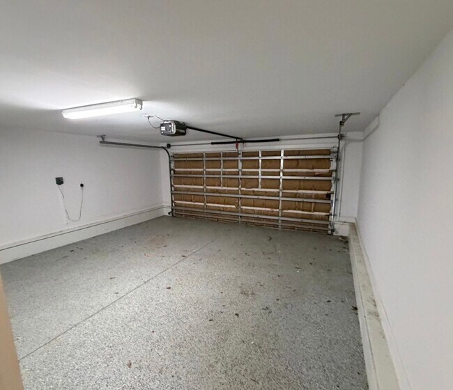 Building Photo - 129 S.Palms Drive