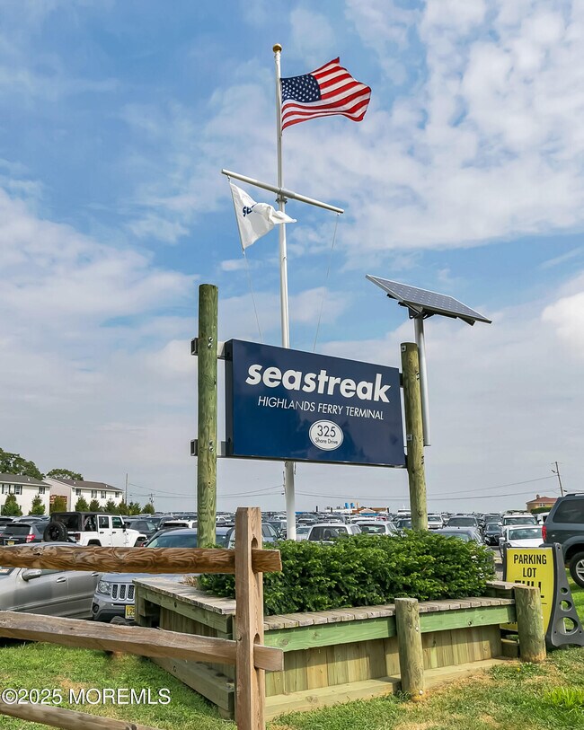 Building Photo - 9 Ambrose Ln