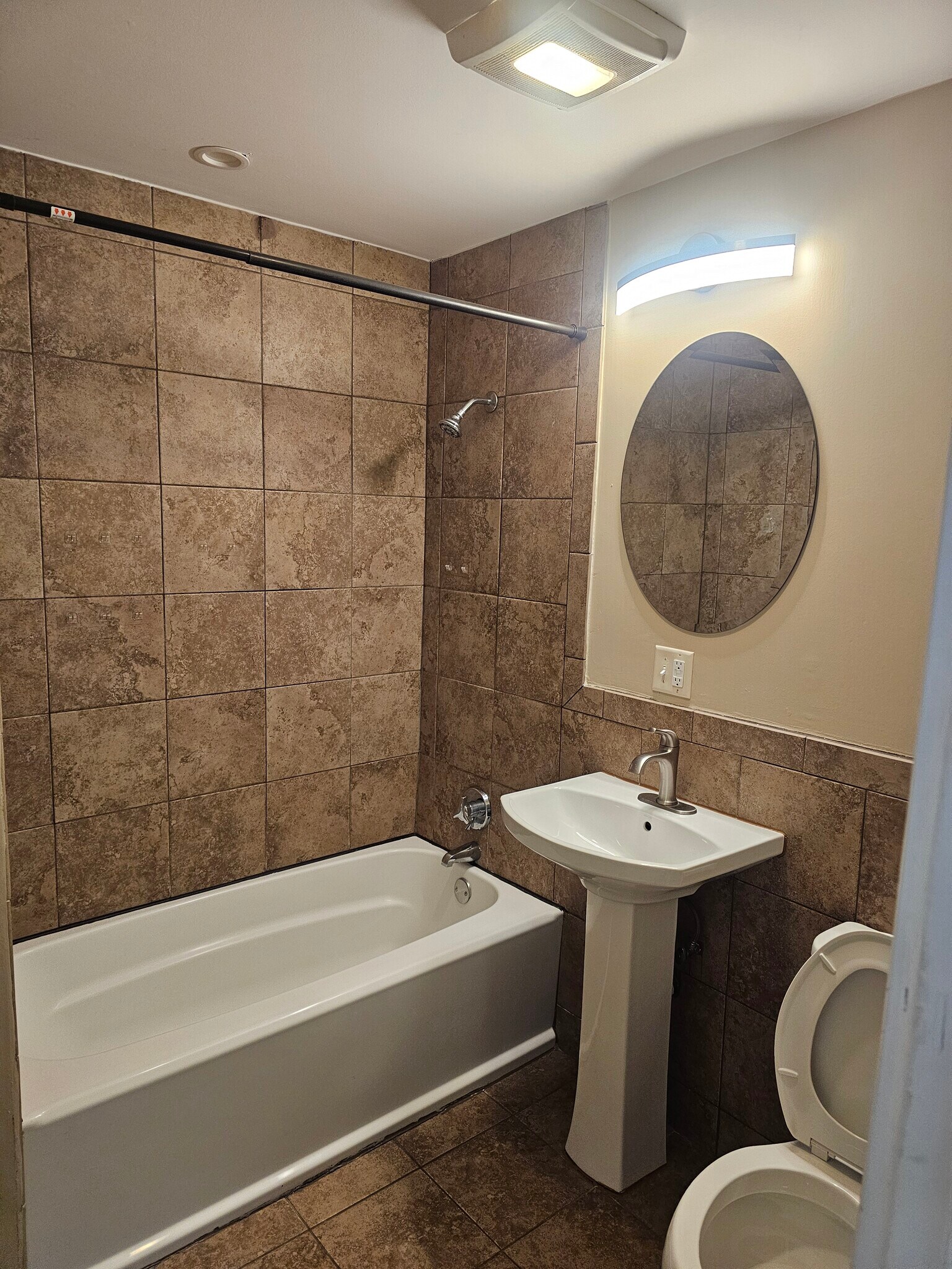Bathroom View - 115 Regent St