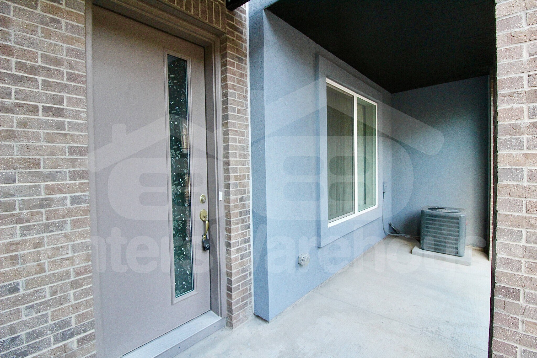 Building Photo - 8966 E Caley Way