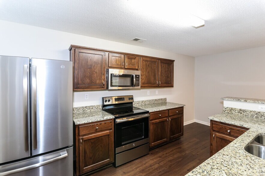 Building Photo - 9999 Chariden Dr