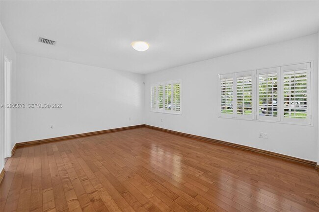 Building Photo - 1237 Aduana Ave