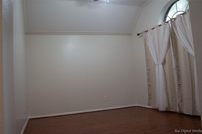 Building Photo - 4918 Pinder Ln