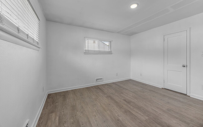 Building Photo - 8308 Nathan Ave