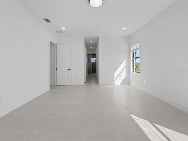 Building Photo - 14687 Lillian Cir