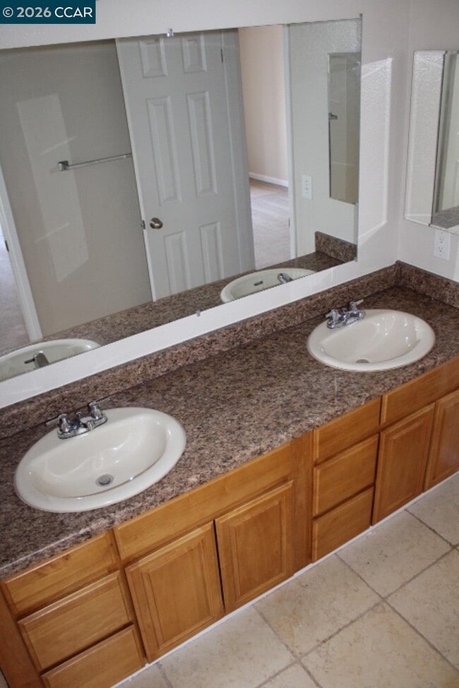 Building Photo - 507 Chabre Ct