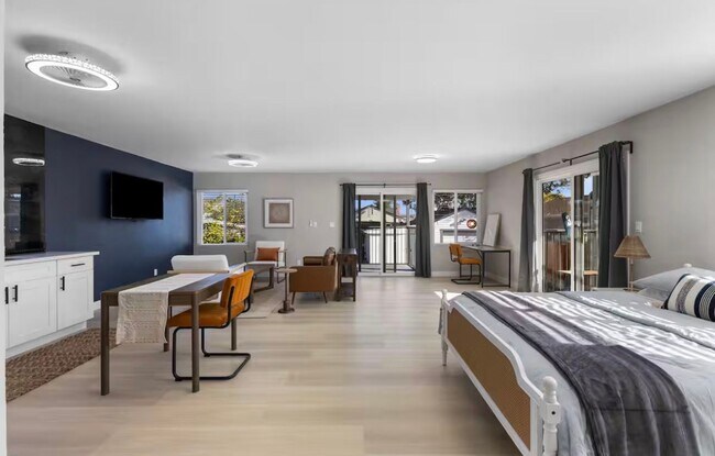 Building Photo - Furnished One Bedroom Cottage in Castro Valley