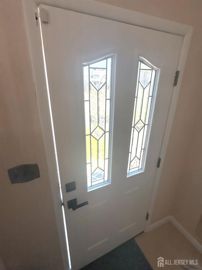 Building Photo - 182 Bloomfield Ave