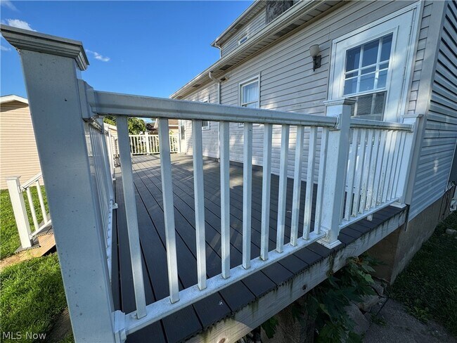 Building Photo - 4019 Belmont Ave
