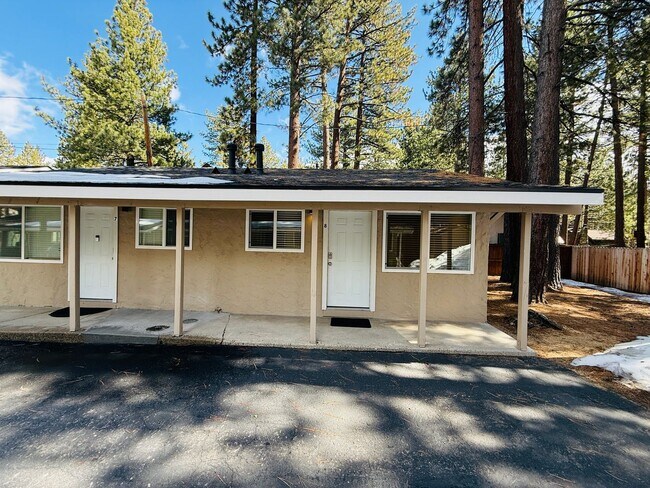 Building Photo - 950 Modesto Ave